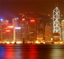 Photo de Hong Kong : Victoria Harbour de nuit - retrouvez le climat et les saisons : Le temps en été, automne, hiver et au printemps