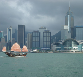 Photo de Jonque dans le Port Victoria à Hong Kong - Guillaume Duchene © Sejour-Chine.com